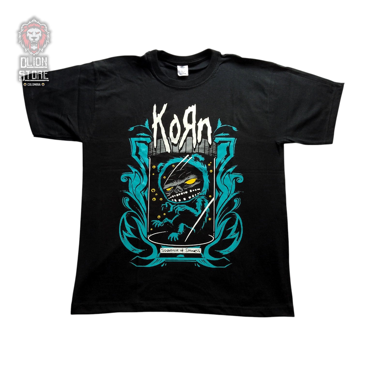 Camiseta de Korn color negro, estampada, estilo unisex, disponible en Colombia.