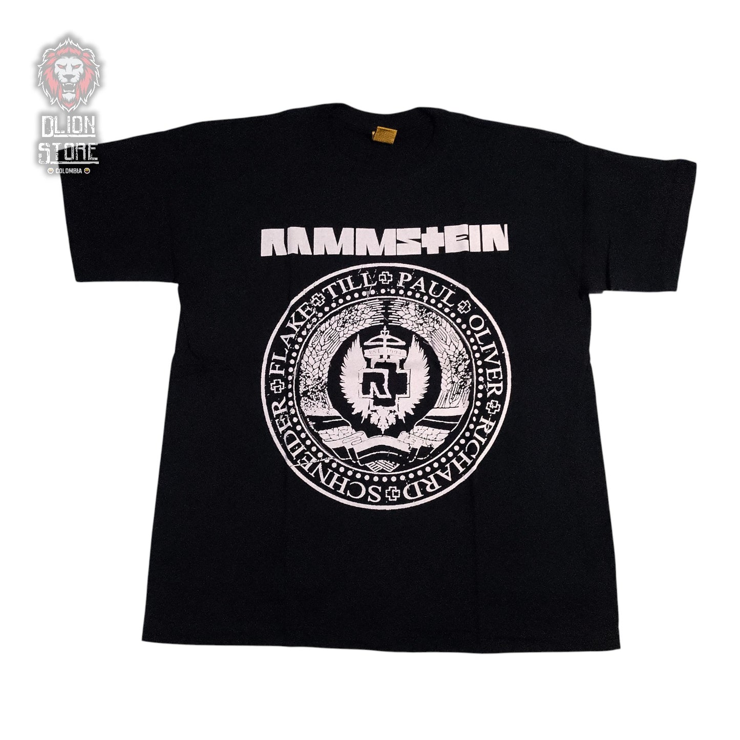 Camiseta negra unisex de Rammstein estampada, producto de DLion Store