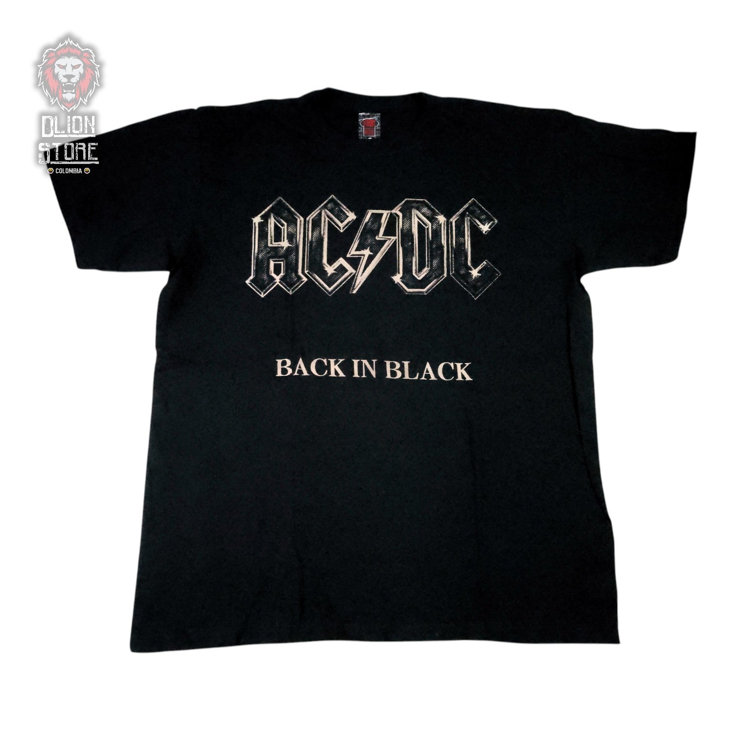 Camiseta de ACDC color negro, estampada, estilo unisex, disponible en Colombia.