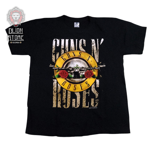 Camiseta de Guns and Roses color negro, estampada, estilo unisex, disponible en Colombia.
