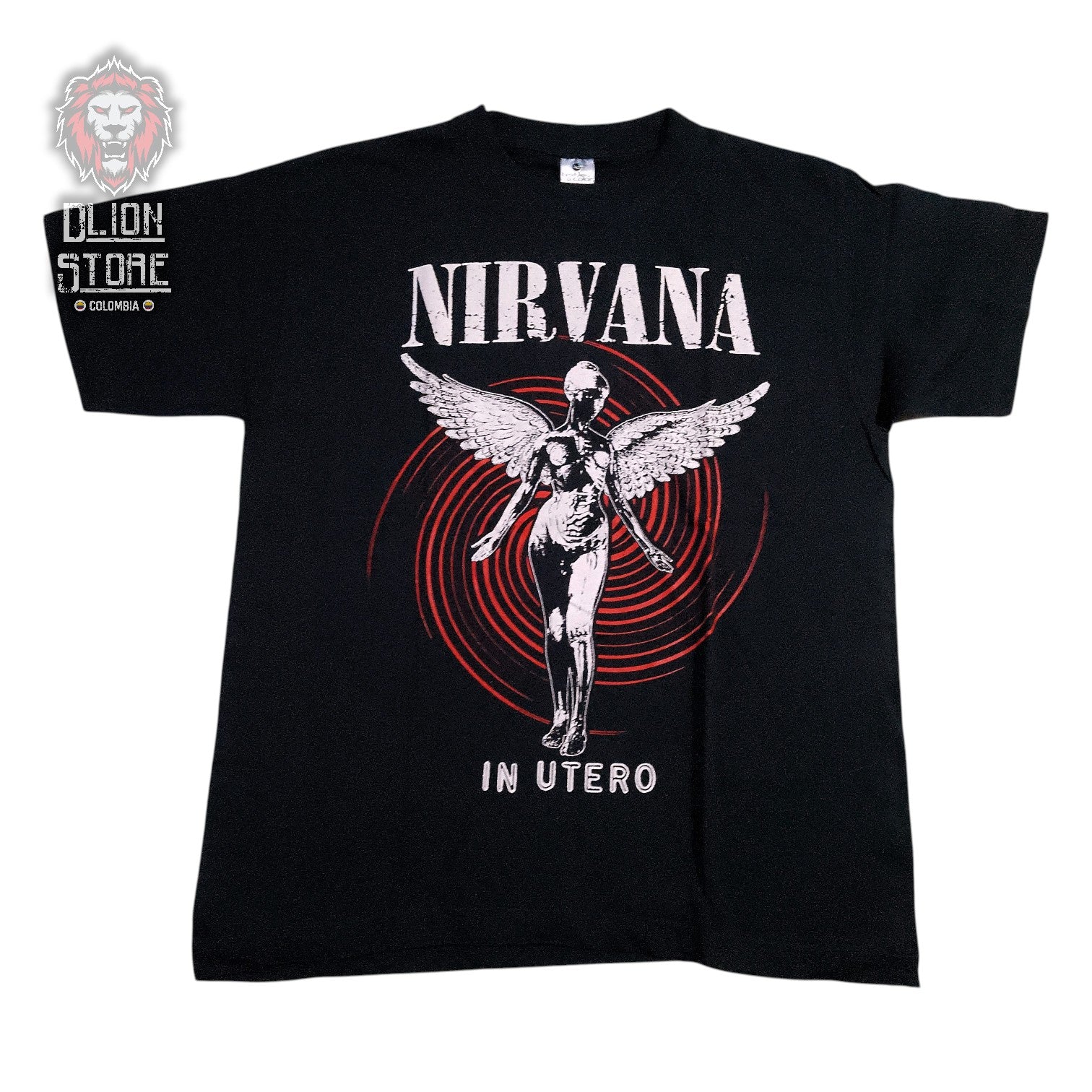 Camiseta de Nirvana color negro, estampado grunge, estilo unisex, disponible en Colombia.